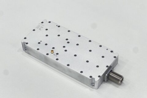 1200–2400MHz 50W 宽带射频功放模块